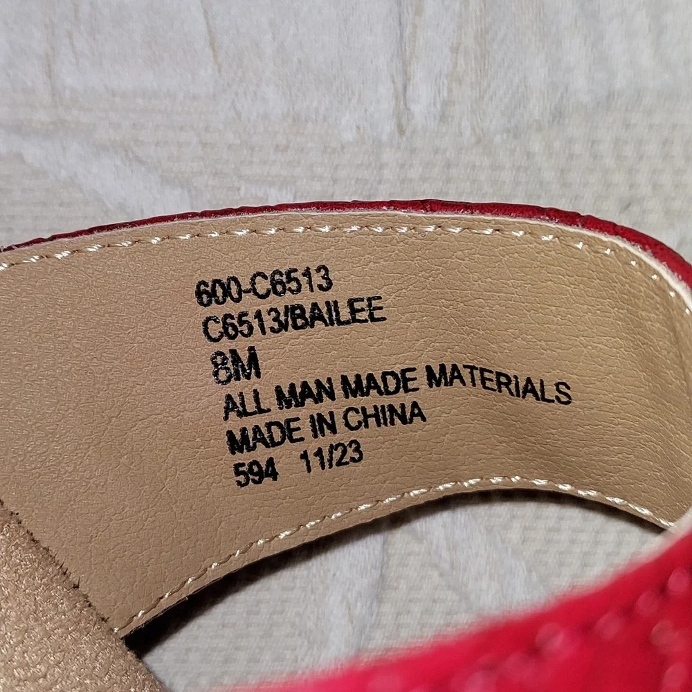 NWOT Cliffs By White Moutain Sandals - Picture 3 of 11